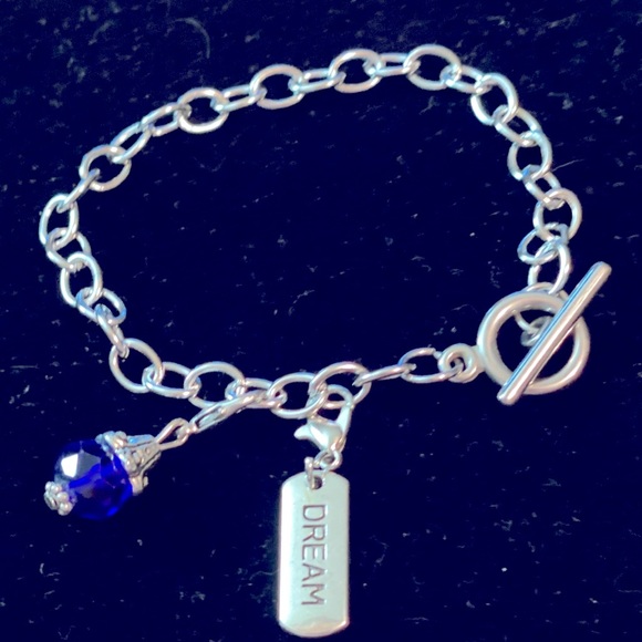 ❣️Bracelet with Love, Hope, etc❣️ - Picture 12 of 16